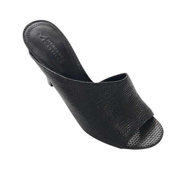 Mercedes Castillo Black Textured Heels - Picture 1 of 5